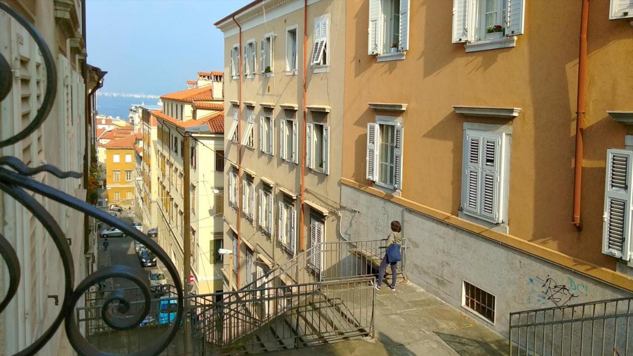 Casa Antica - Historical Apartment In Old City Center Triëst Buitenkant foto