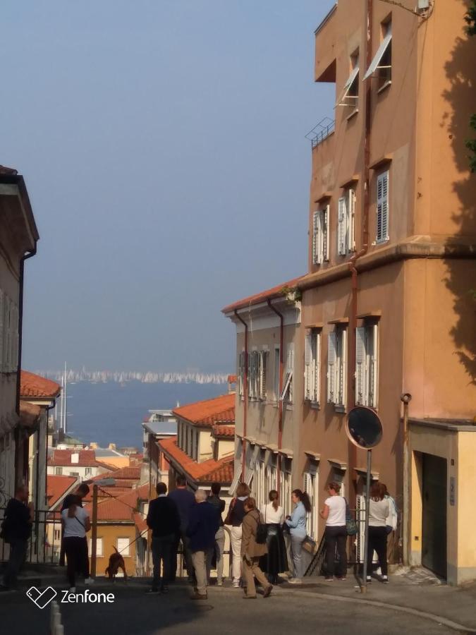 Casa Antica - Historical Apartment In Old City Center Triëst Buitenkant foto