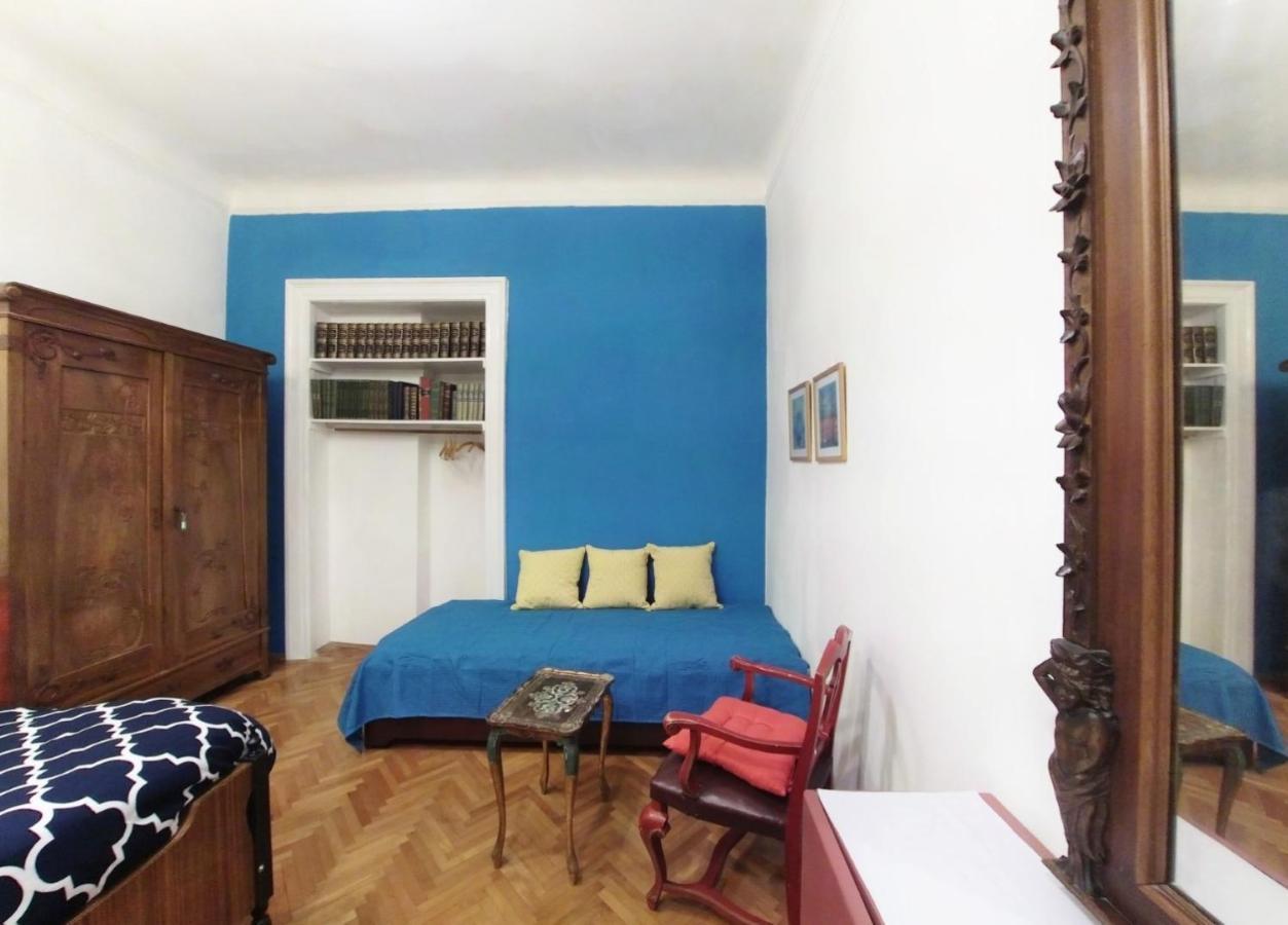 Casa Antica - Historical Apartment In Old City Center Triëst Kamer foto