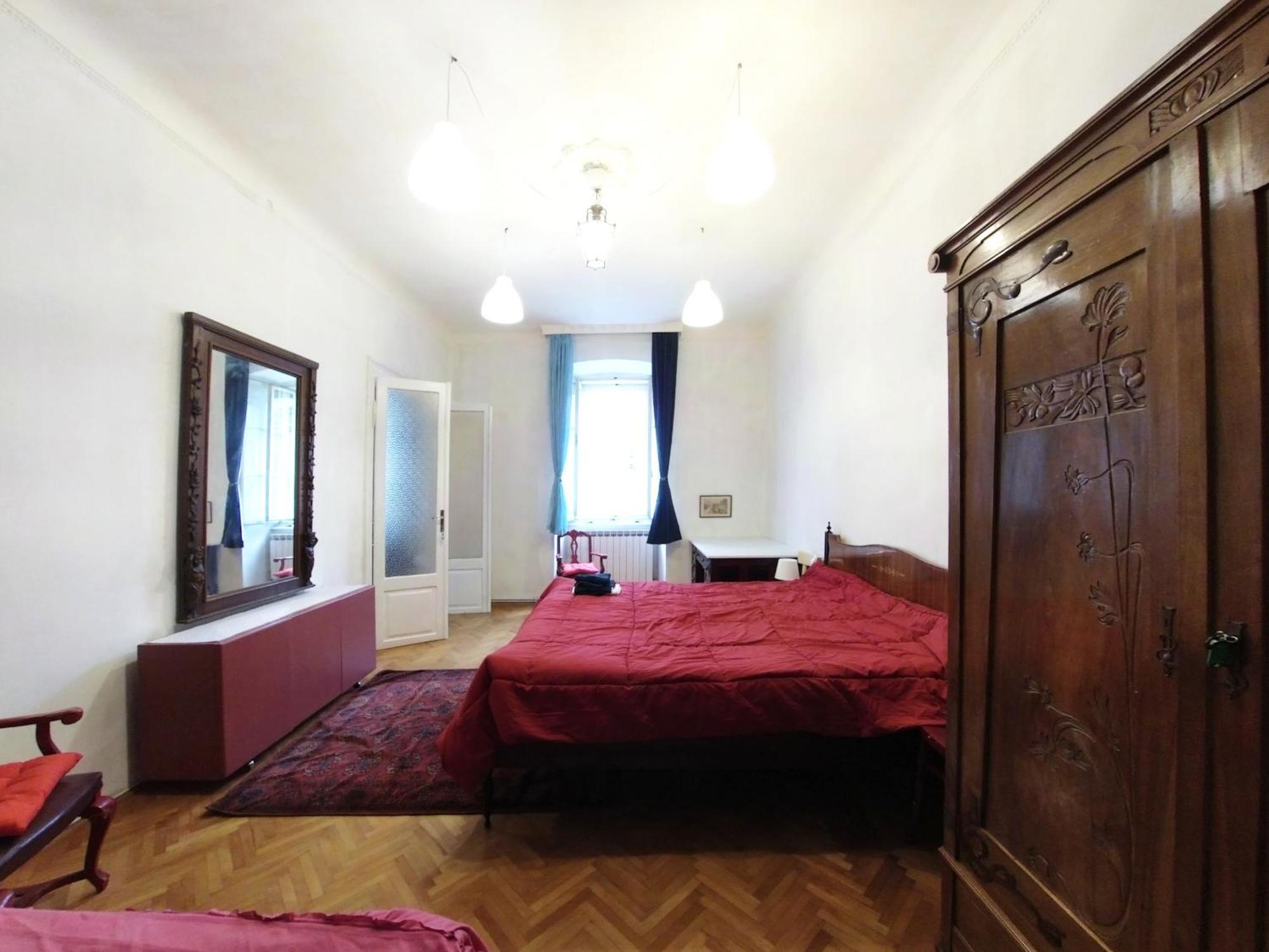 Casa Antica - Historical Apartment In Old City Center Triëst Kamer foto